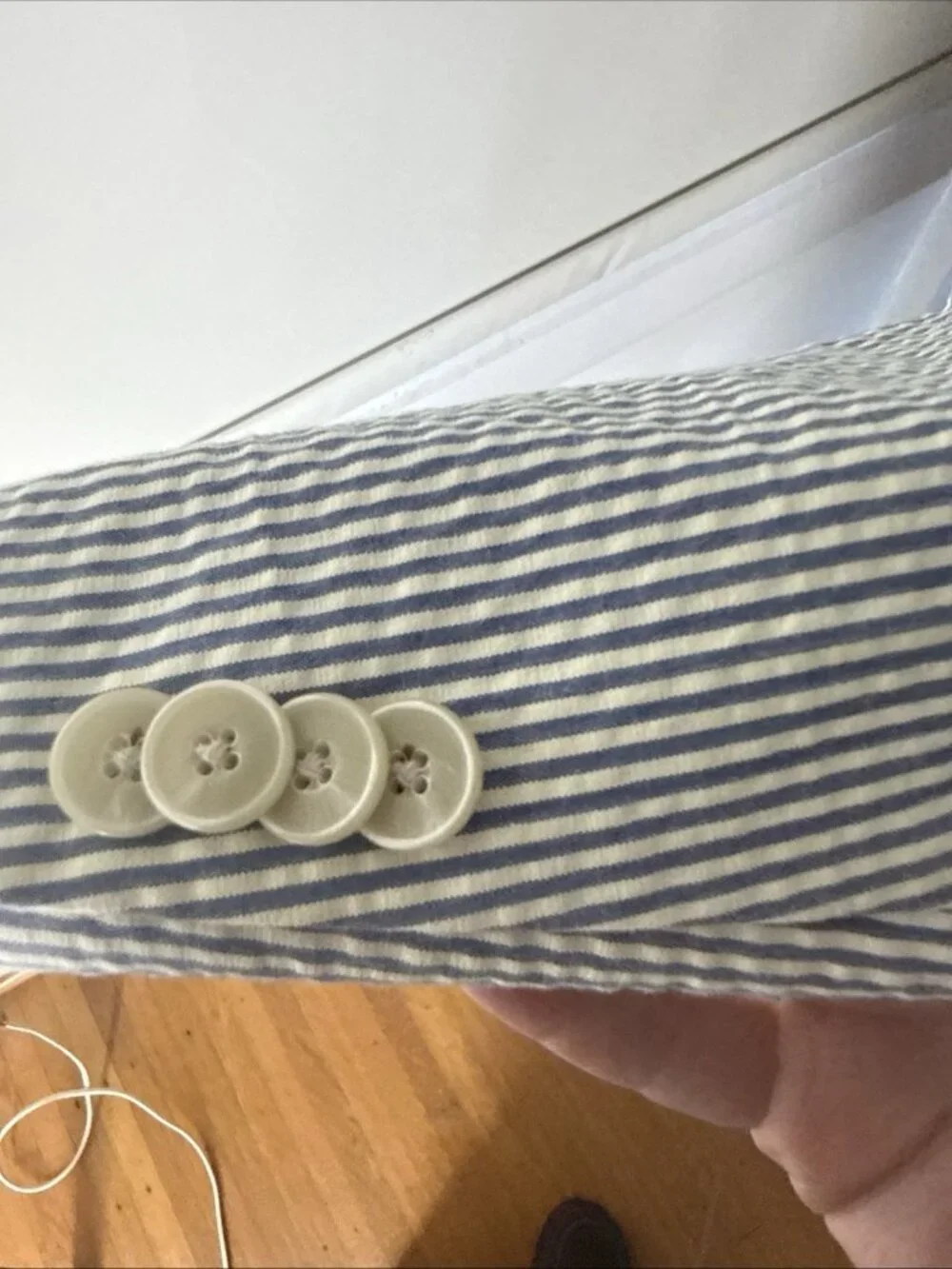 JoS A Bank Executive Seersucker Suit Men 48L 43W Pleated/Cuff Pant-Blue/White